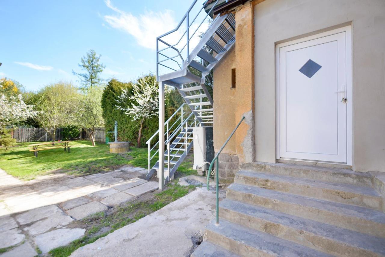 Apartmany Jevany 외부 사진