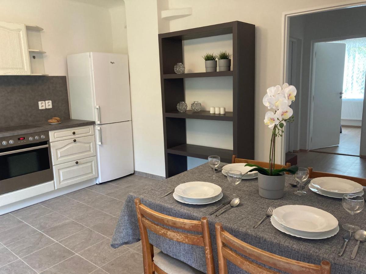 Apartmany Jevany 외부 사진
