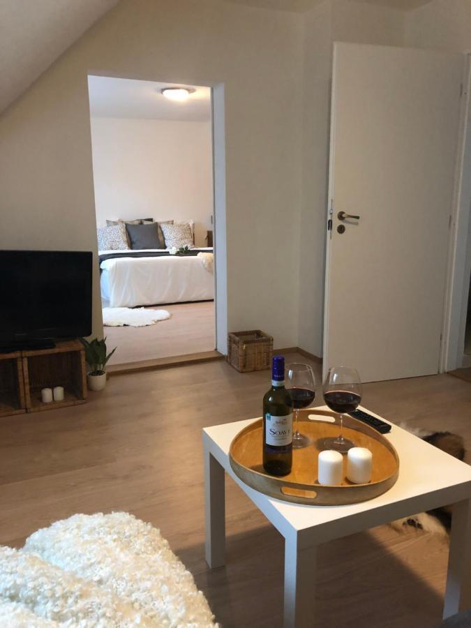 Apartmany Jevany 외부 사진