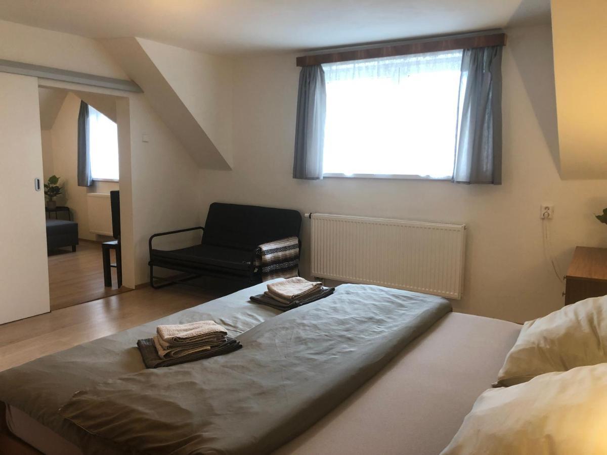 Apartmany Jevany 외부 사진