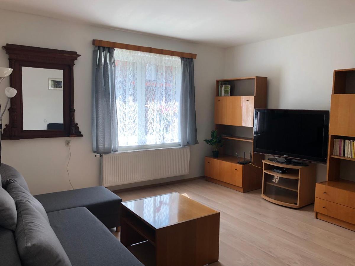 Apartmany Jevany 외부 사진