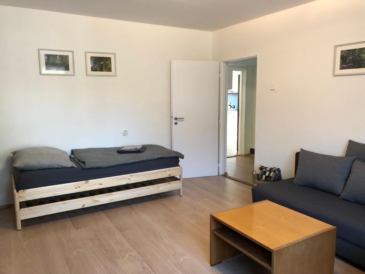 Apartmany Jevany 외부 사진