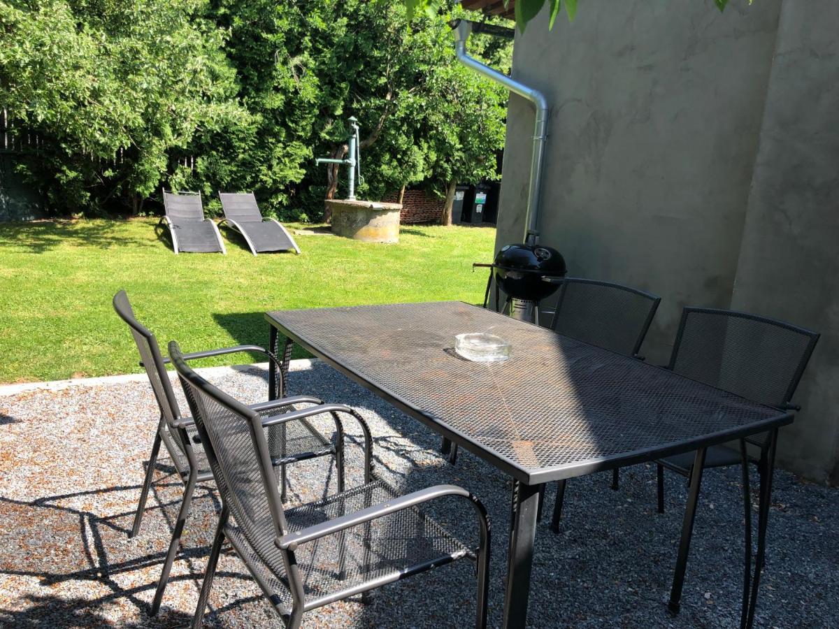 Apartmany Jevany 외부 사진