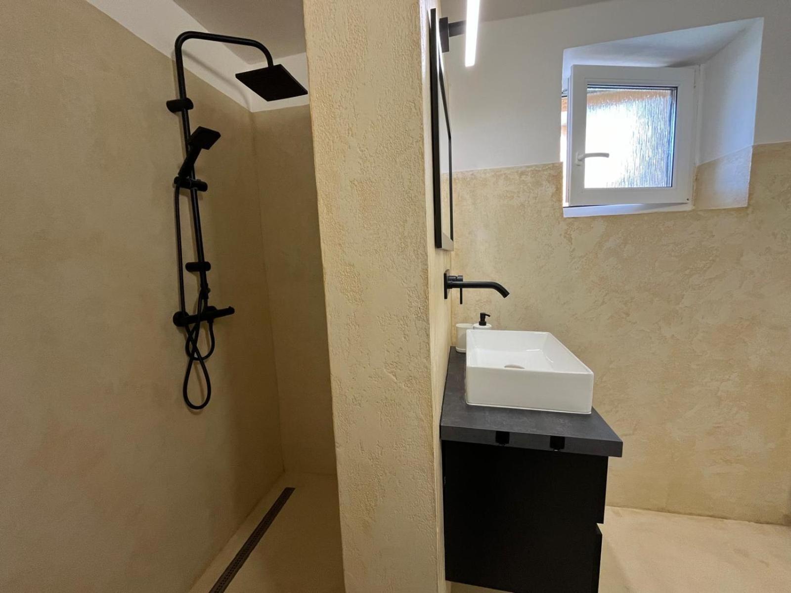 Apartmany Jevany 외부 사진